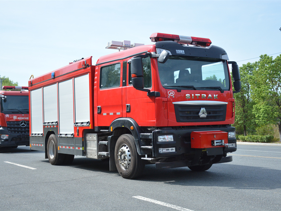 JDF5180GXFAP55/Z6壓縮空氣泡沫消防車（5.6噸）圖片